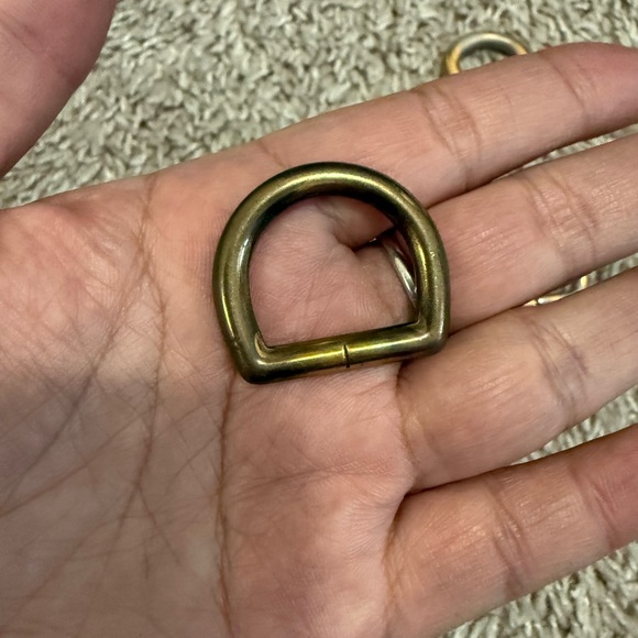 Louis Vuitton D-Rings - Picture 6 of 14